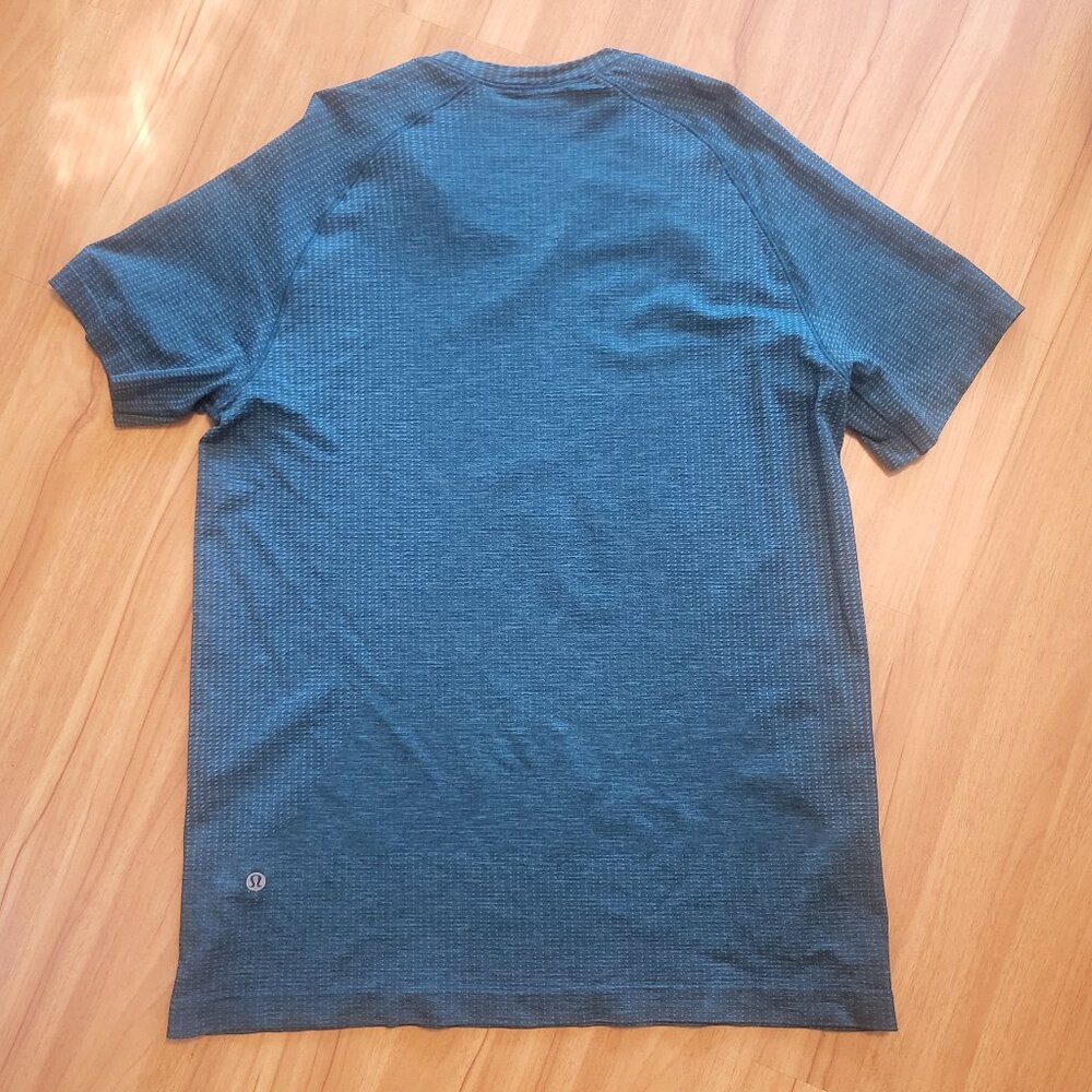 Lululemon Men's Metal Vent Tech Short-Sleeve Shirt BLUE - Picture 2 of 5